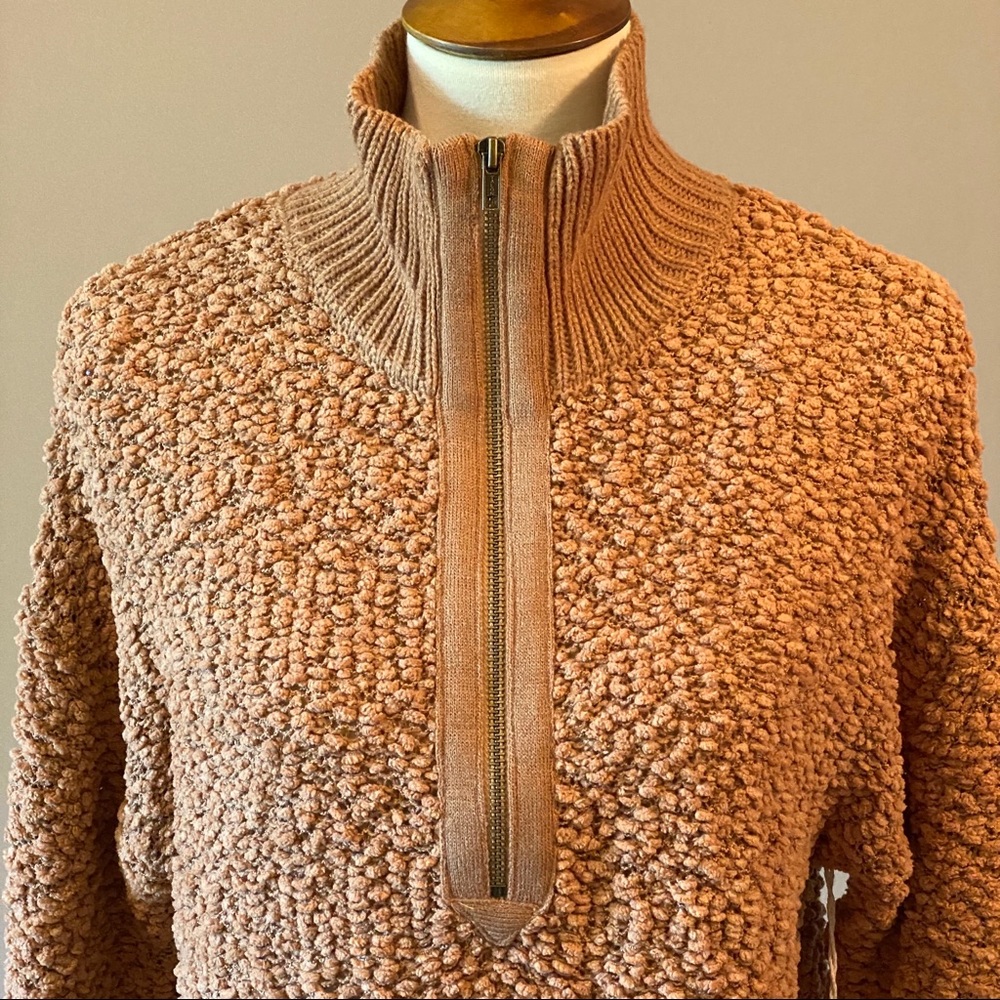💐HOST PICK💐 NWT Vintage Havana Popcorn Texture Knit Top